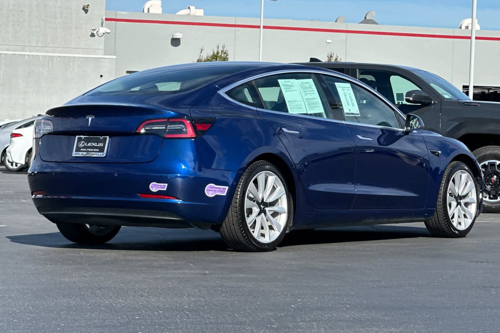 Used 2019 Tesla Model 3 Standard Range Plus video 2