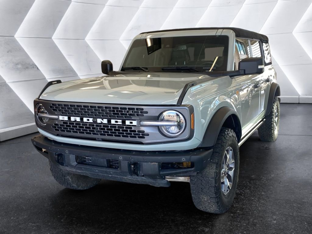 Used 2024 Ford Bronco Badlands AWD/4WD image 3