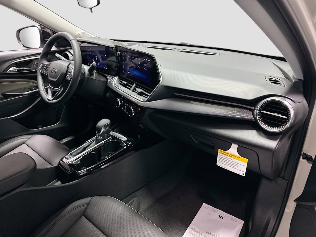 New 2026 Chevrolet Trax ACTIV FWD image 30