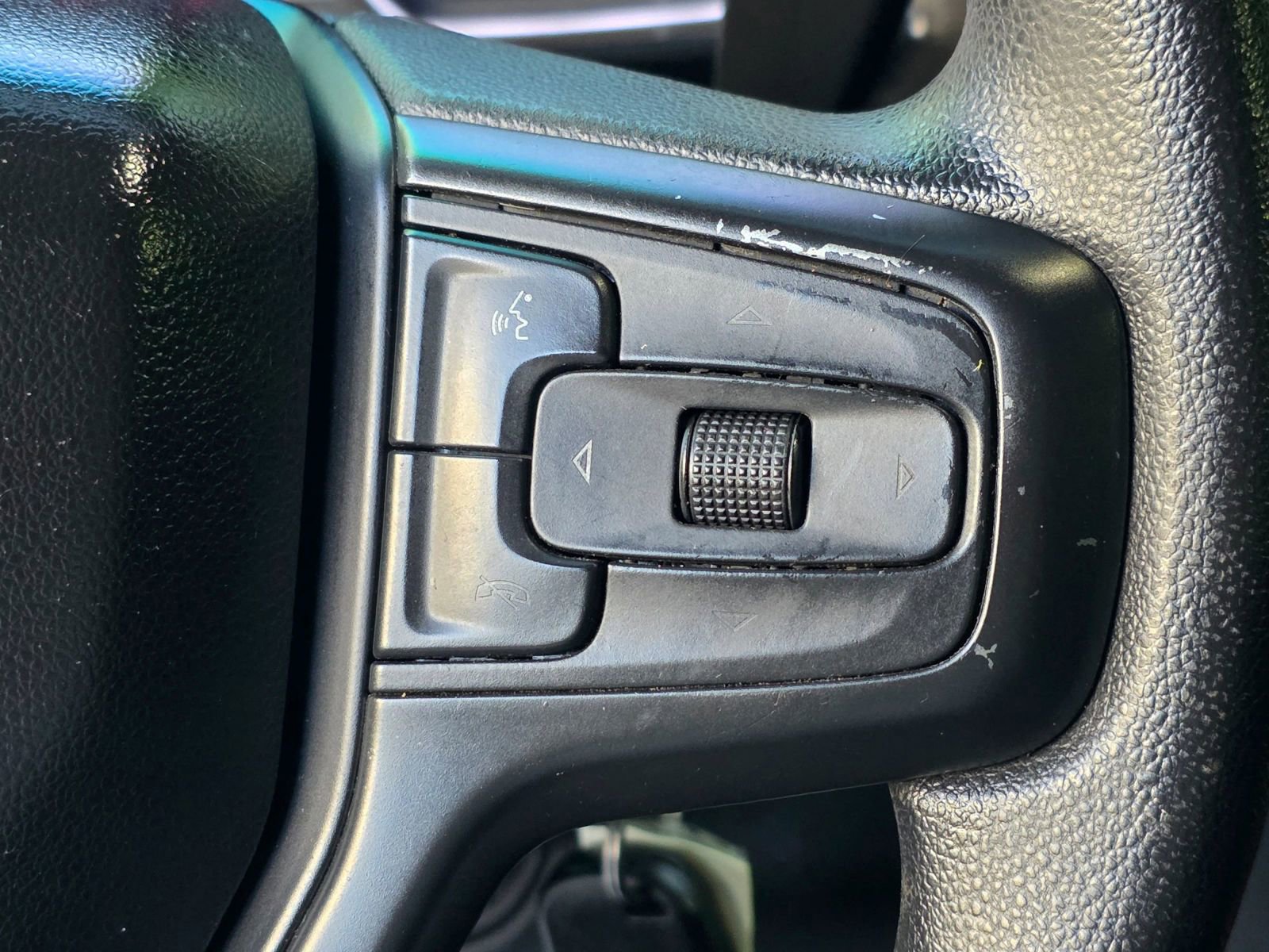 Used 2019 Chevrolet Silverado 1500 LT AWD/4WD image 19