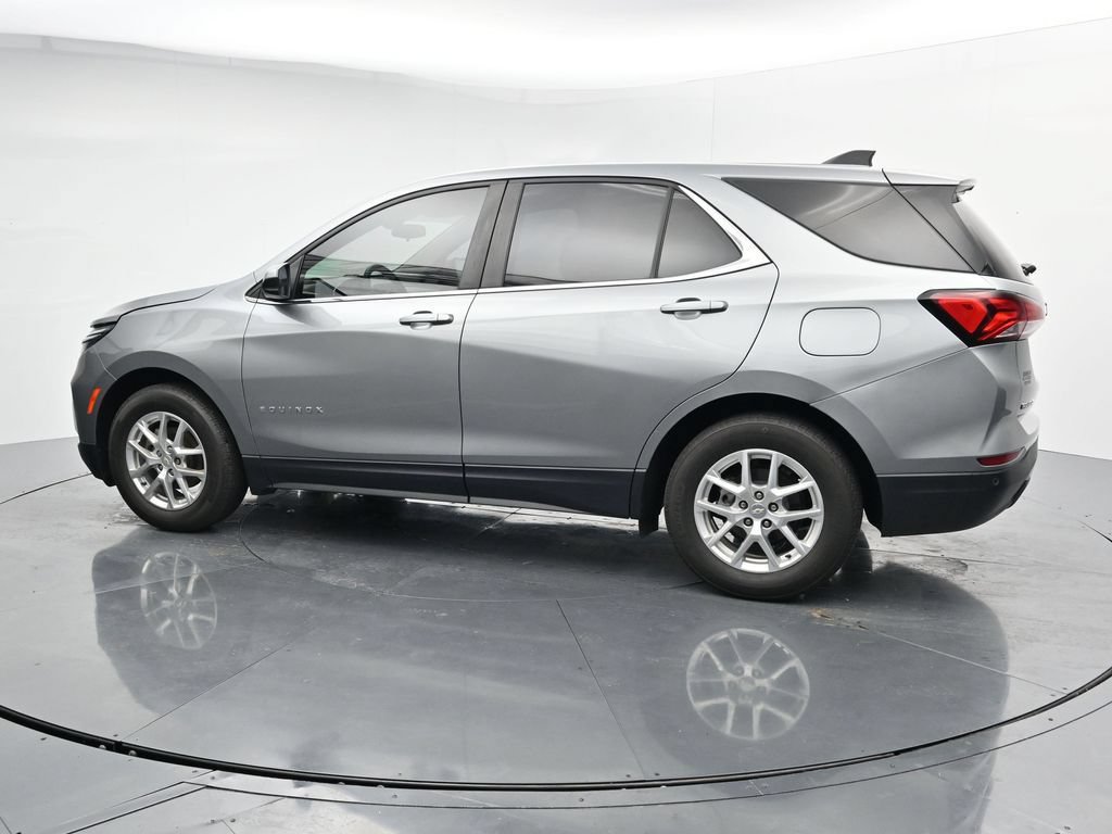 Used 2023 Chevrolet Equinox LT w/ Driver Convenience Package FWD image 5