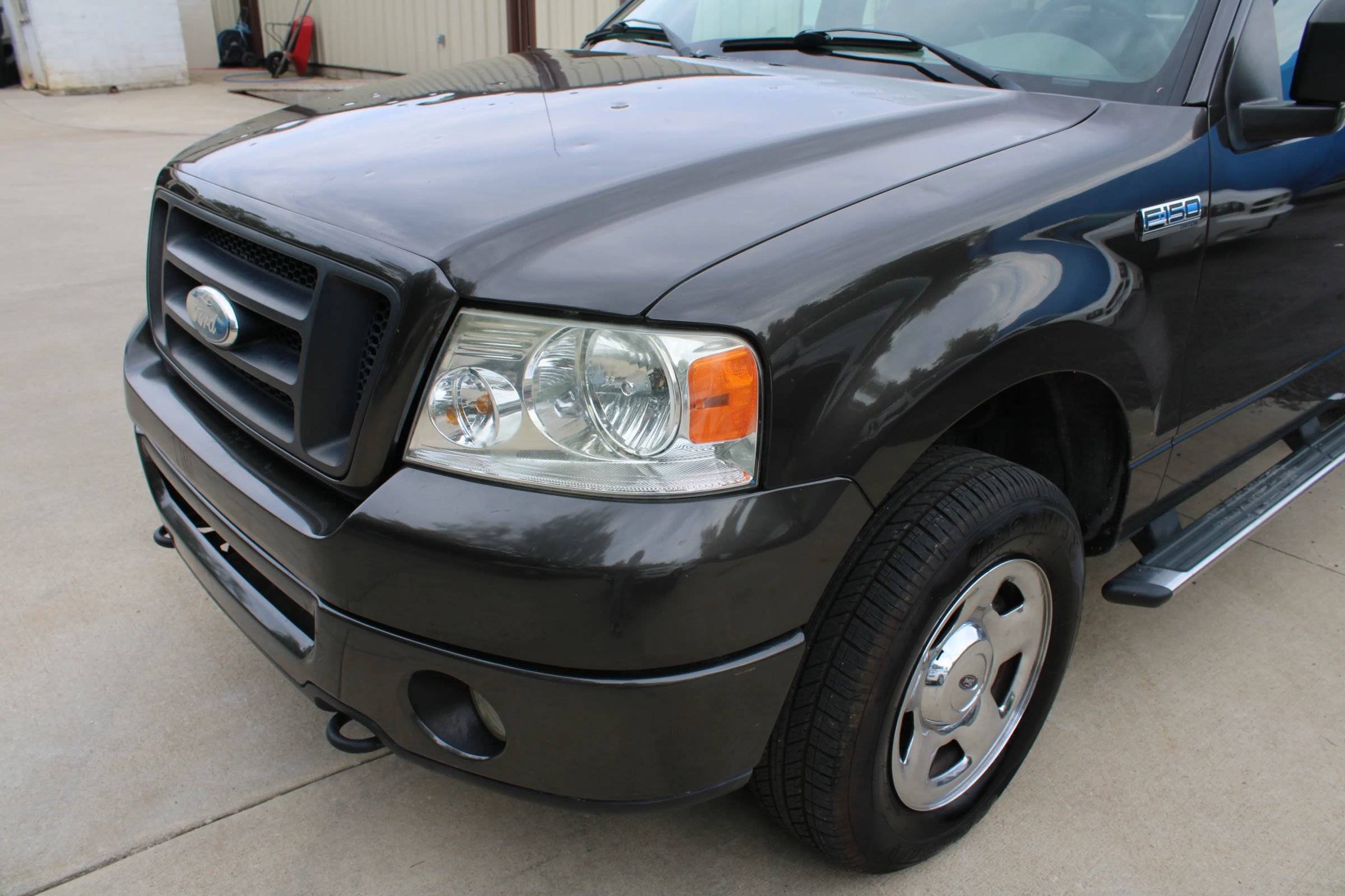 Used 2006 Ford F150 STX AWD/4WD image 3