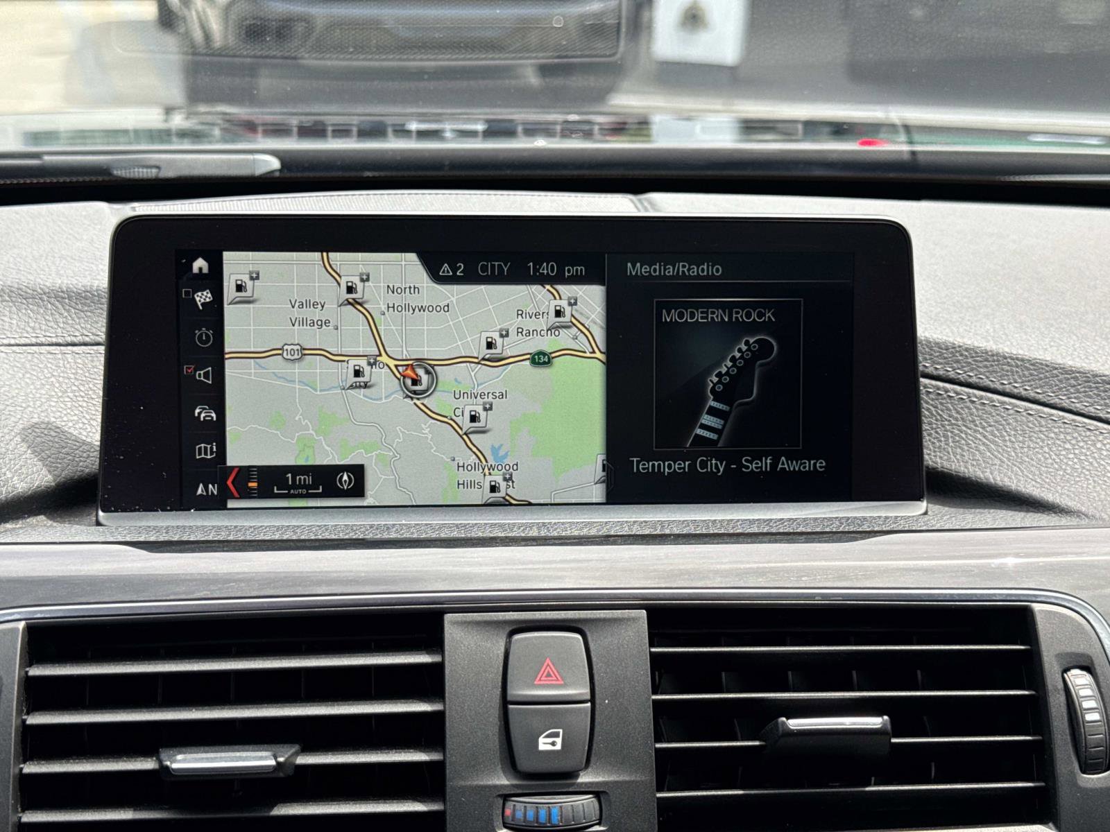 Used 2018 BMW 330i xDrive Wagon image 25