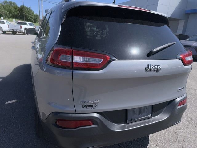 Used 2014 Jeep Cherokee Latitude AWD/4WD image 15