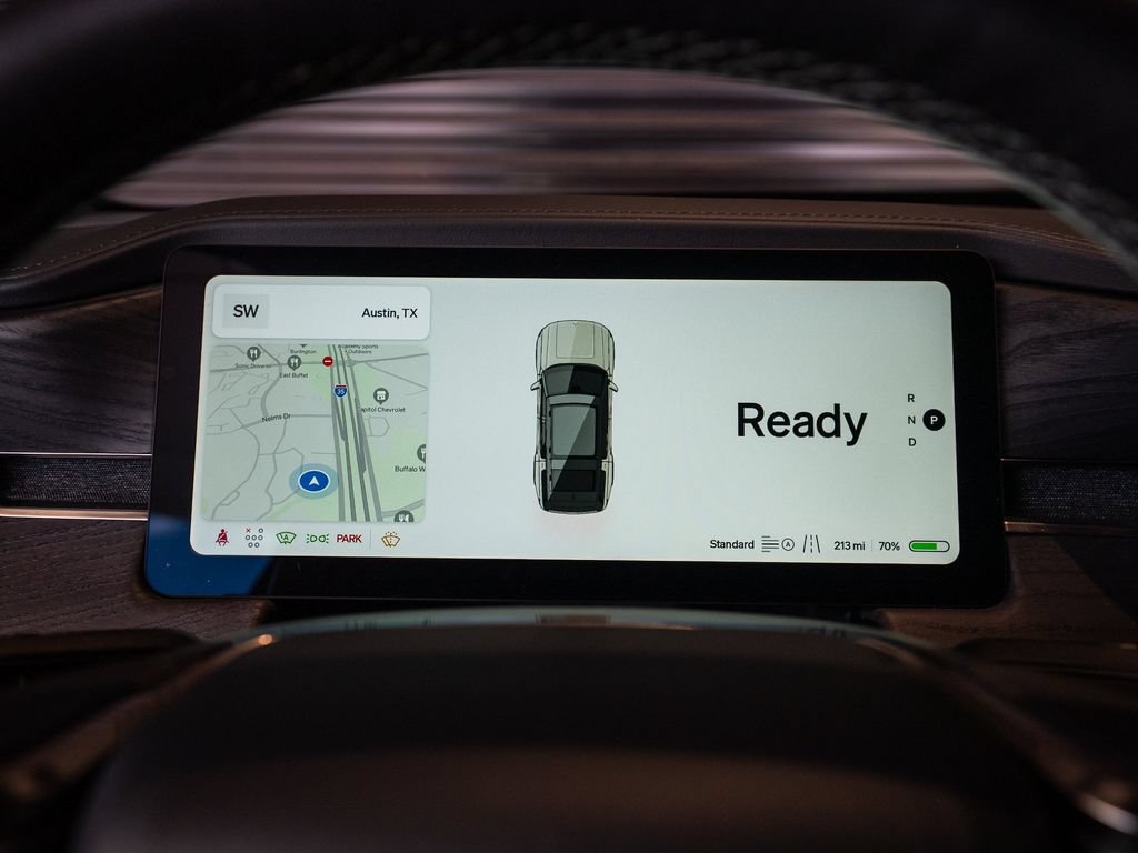Used 2025 Rivian R1S Premium Dual AWD/4WD image 15