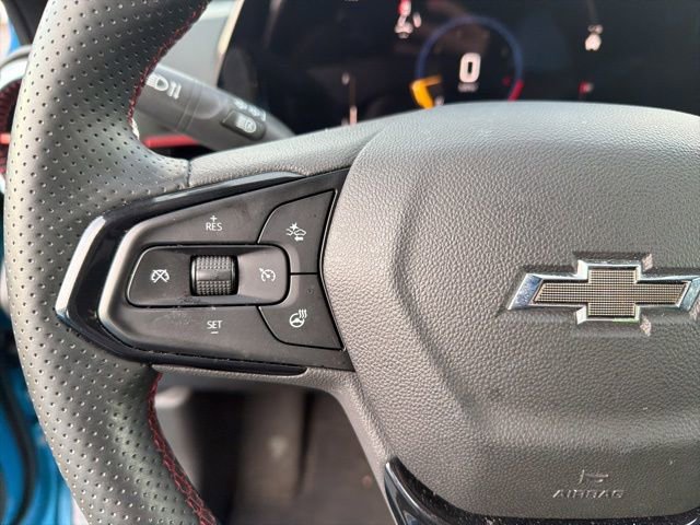 Used 2025 Chevrolet Trax RS w/ Sunroof Package image 21