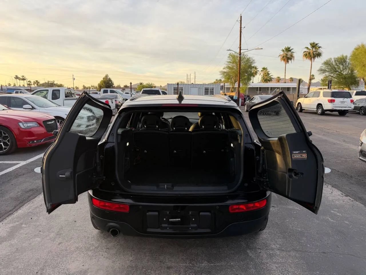 Used 2017 MINI Cooper Clubman FWD image 8