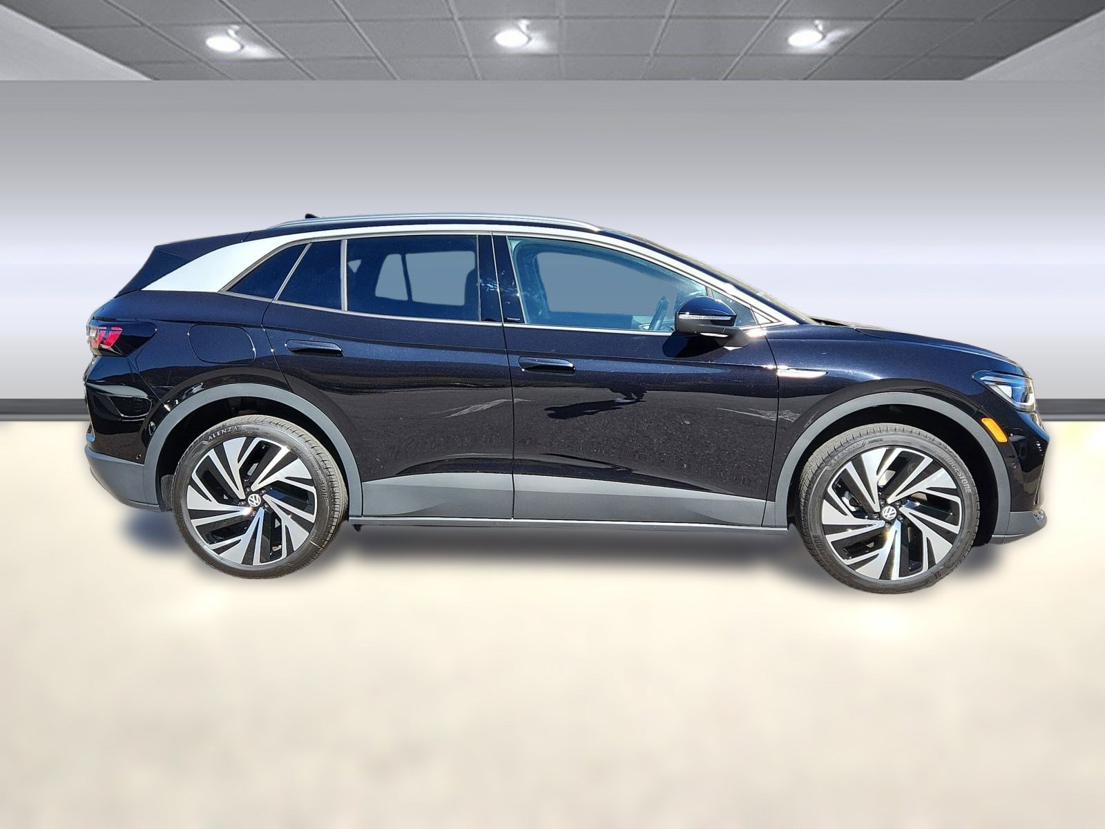 New 2025 Volkswagen ID.4 Pro S Plus image 2