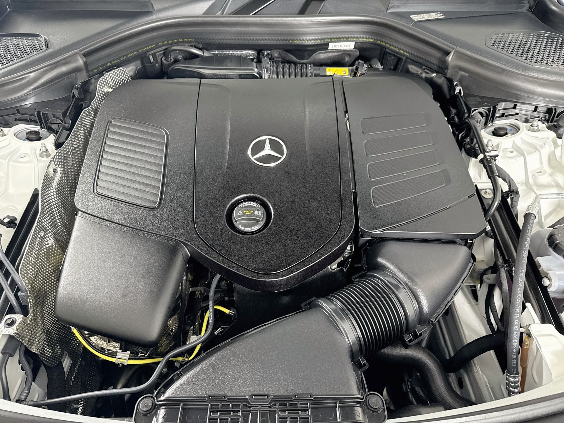 New 2027 Mercedes-Benz GLC 300 image 33