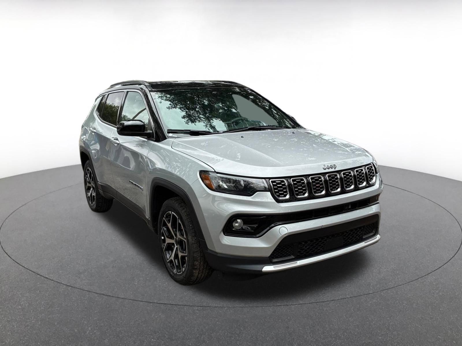 Used 2025 Jeep Compass Limited image 1