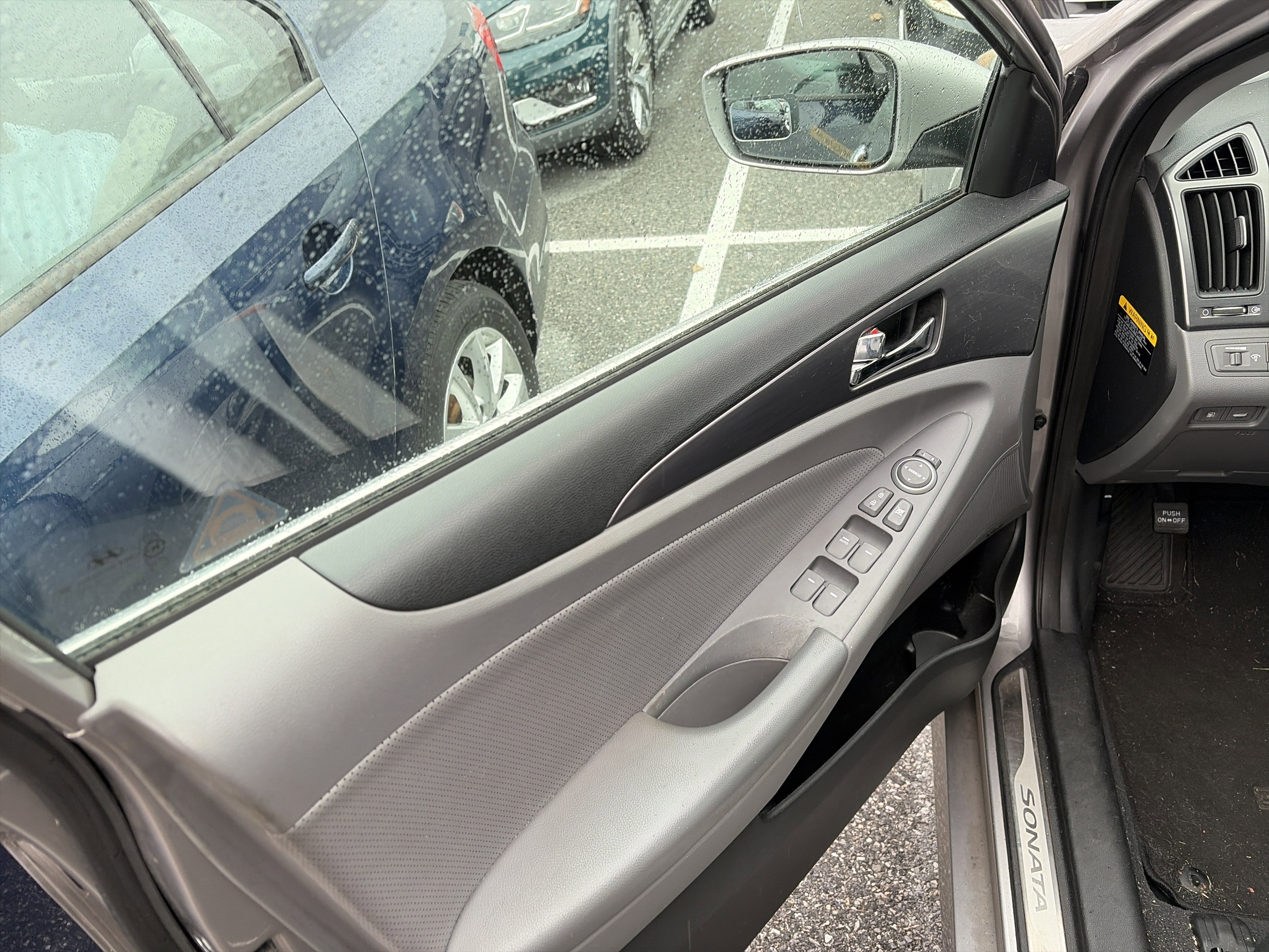 Used 2013 Hyundai Sonata Limited image 9