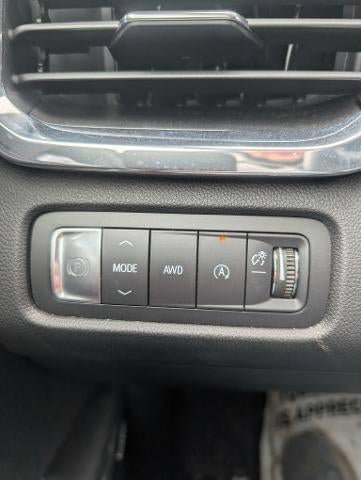 Used 2025 GMC Acadia Elevation AWD/4WD image 18