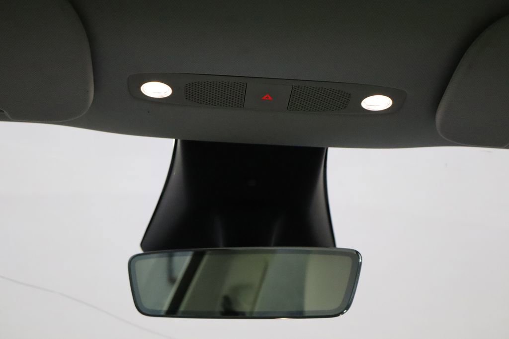 Used 2024 Tesla Model Y Long Range RWD image 24