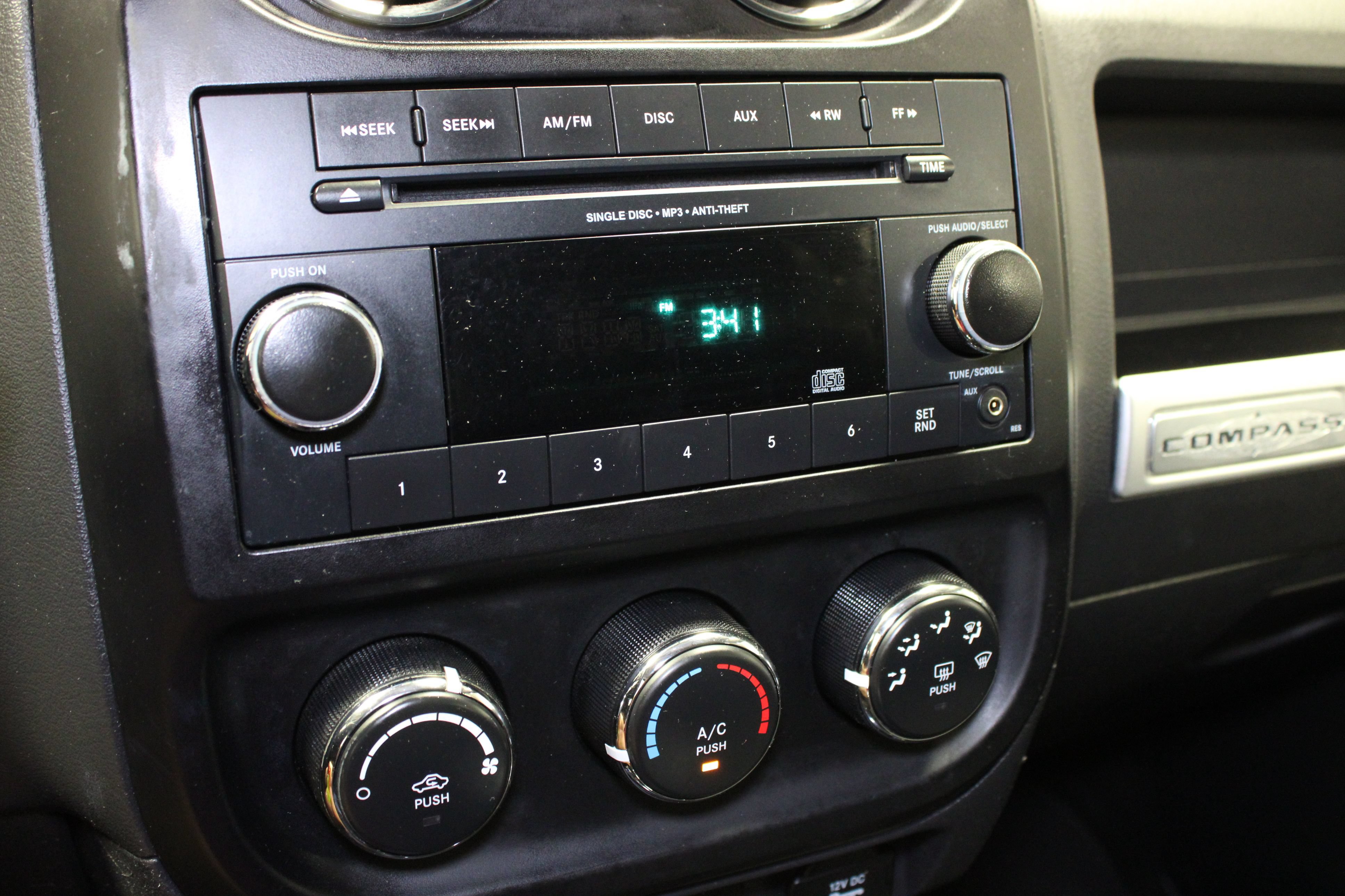 Used 2015 Jeep Compass Sport w/ Power Value Group AWD/4WD image 21