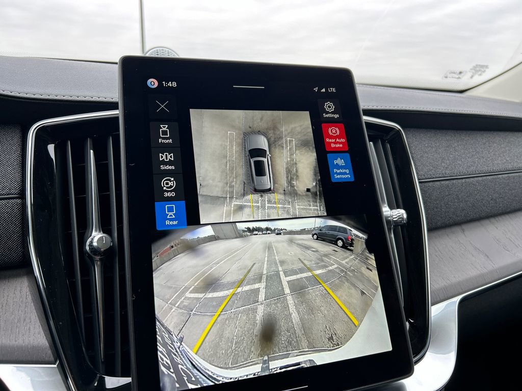 New 2026 Volvo XC90 T8 Ultra w/ Protection Package Premier image 17