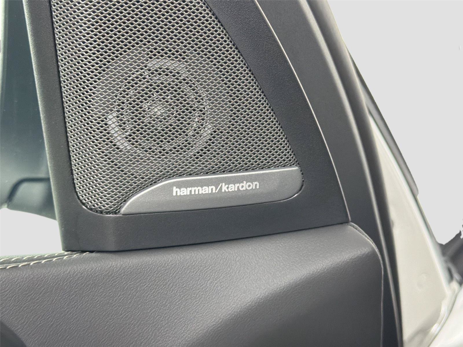 New 2026 BMW X5 xDrive40i AWD/4WD image 19