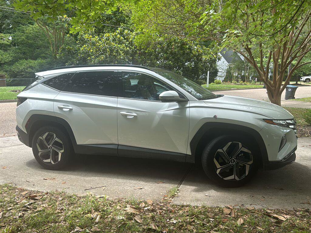 Used 2022 Hyundai Tucson Limited AWD/4WD image 3
