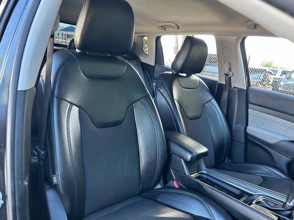 Used 2022 Jeep Compass Latitude FWD image 47