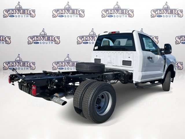 New 2026 Ford F350 XL w/ XL Chrome Package AWD/4WD image 3