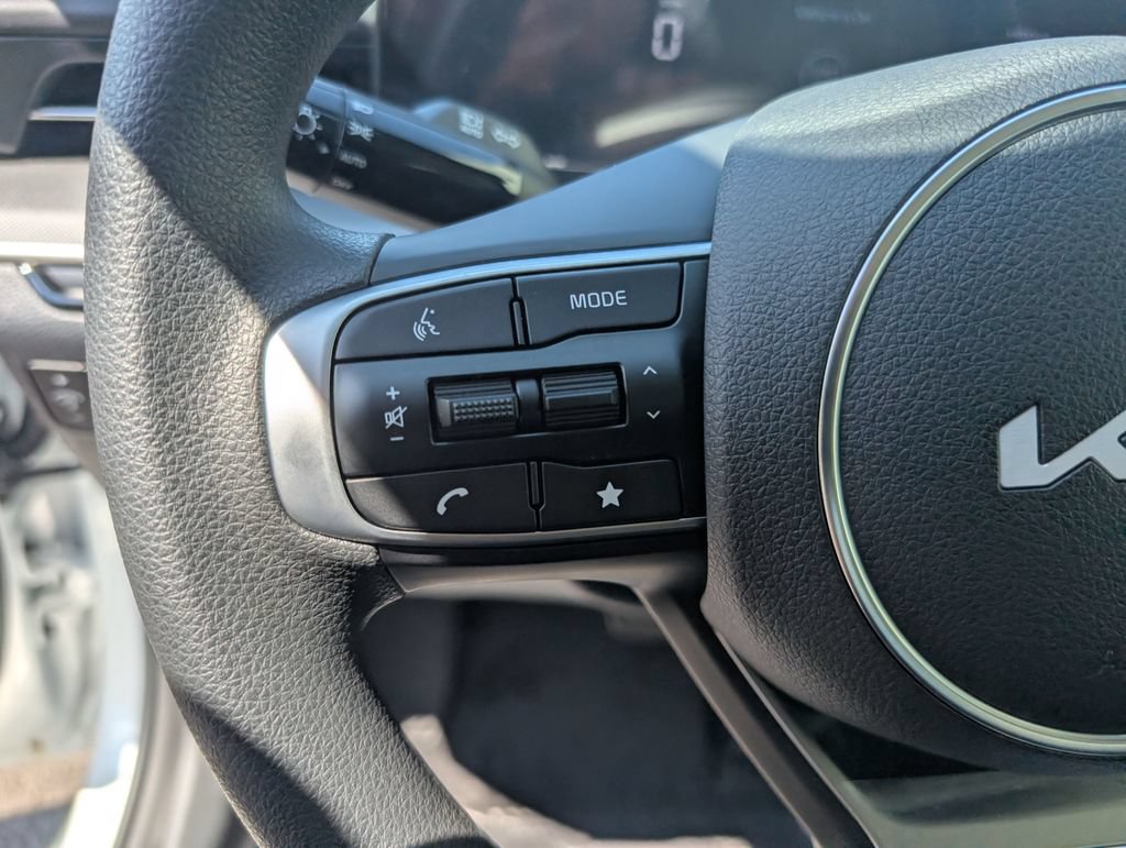 New 2026 Kia K5 LXS FWD image 16
