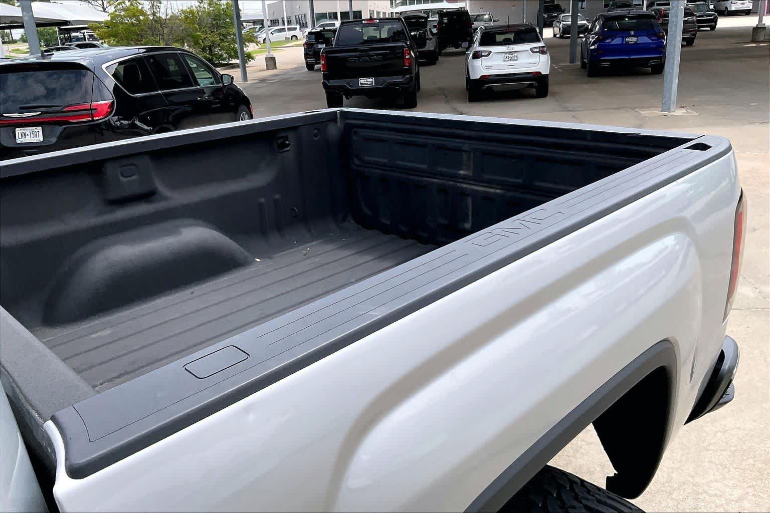 Used 2018 GMC Sierra 1500 SLT w/ Texas SLT Premium Package AWD/4WD image 31