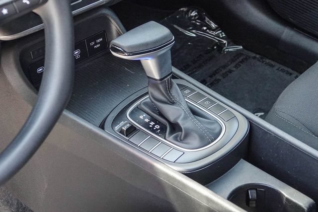 Certified 2025 Hyundai Kona SE FWD image 19