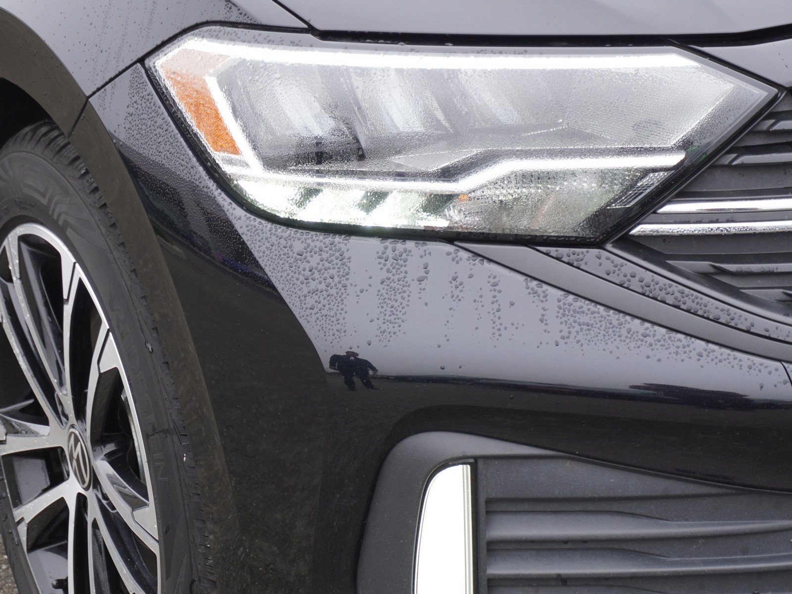 Used 2023 Volkswagen Jetta Sport image 3