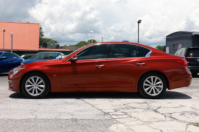 Used 2014 INFINITI Q50 Premium w/ All Weather Package RWD image 4