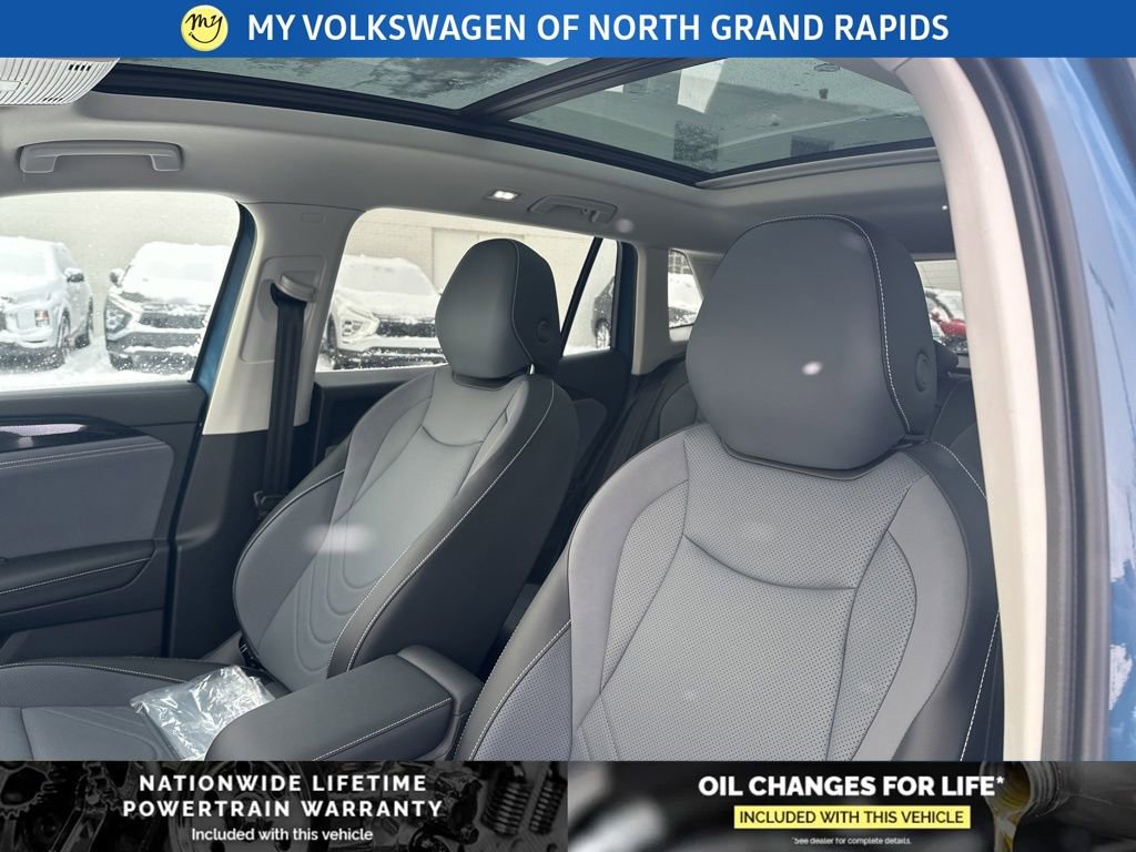 New 2026 Volkswagen Tiguan SE image 11