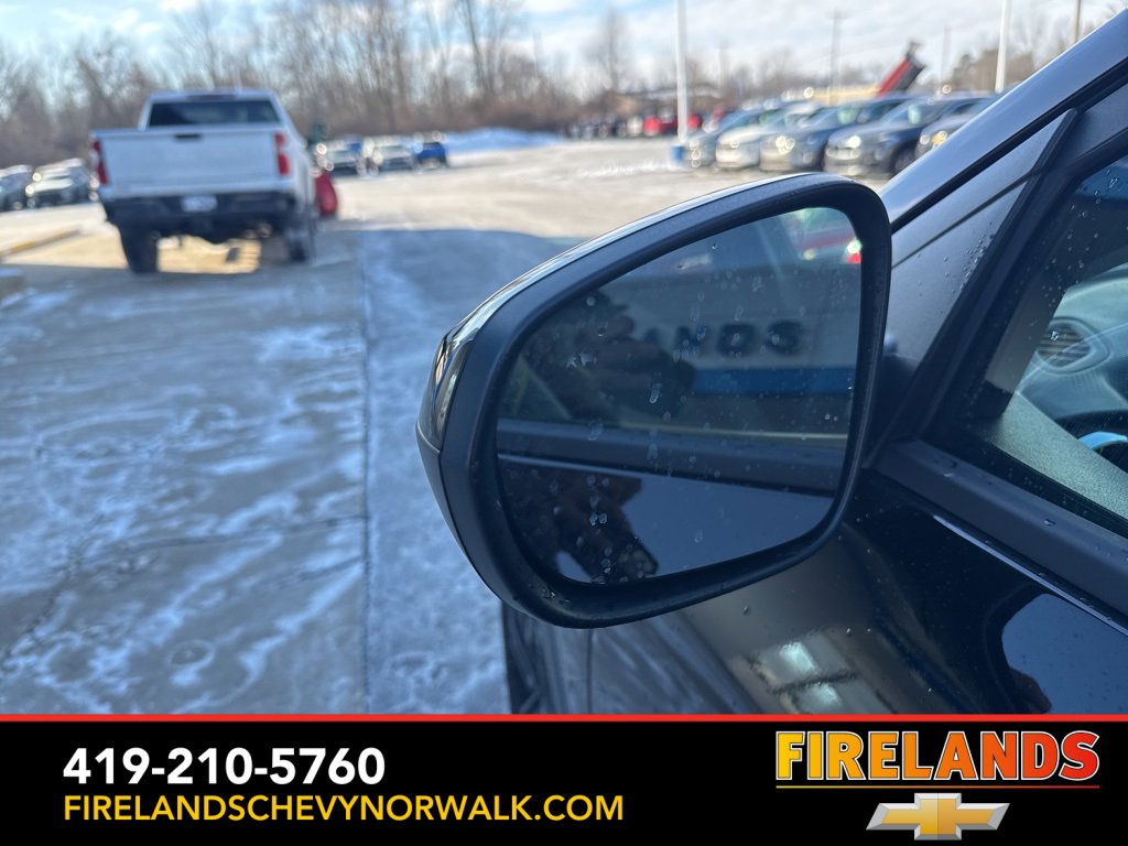 Certified 2025 Chevrolet Trax ACTIV w/ Sunroof Package image 28