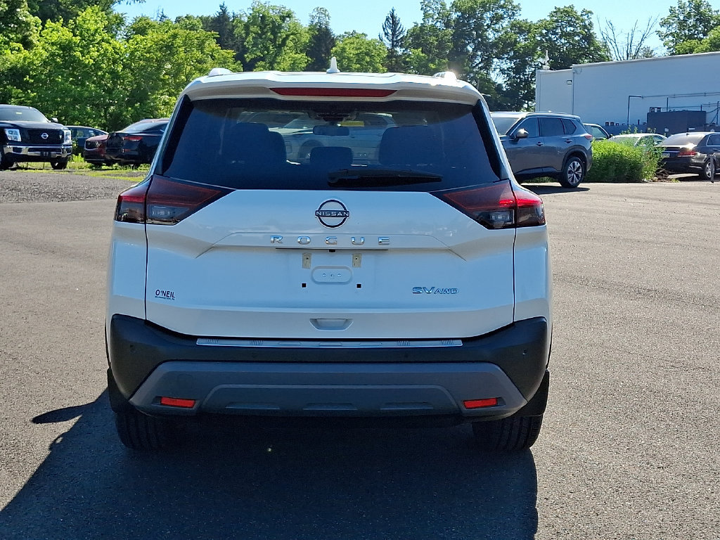 Certified 2023 Nissan Rogue SV w/ SV Premium B Package AWD/4WD image 5