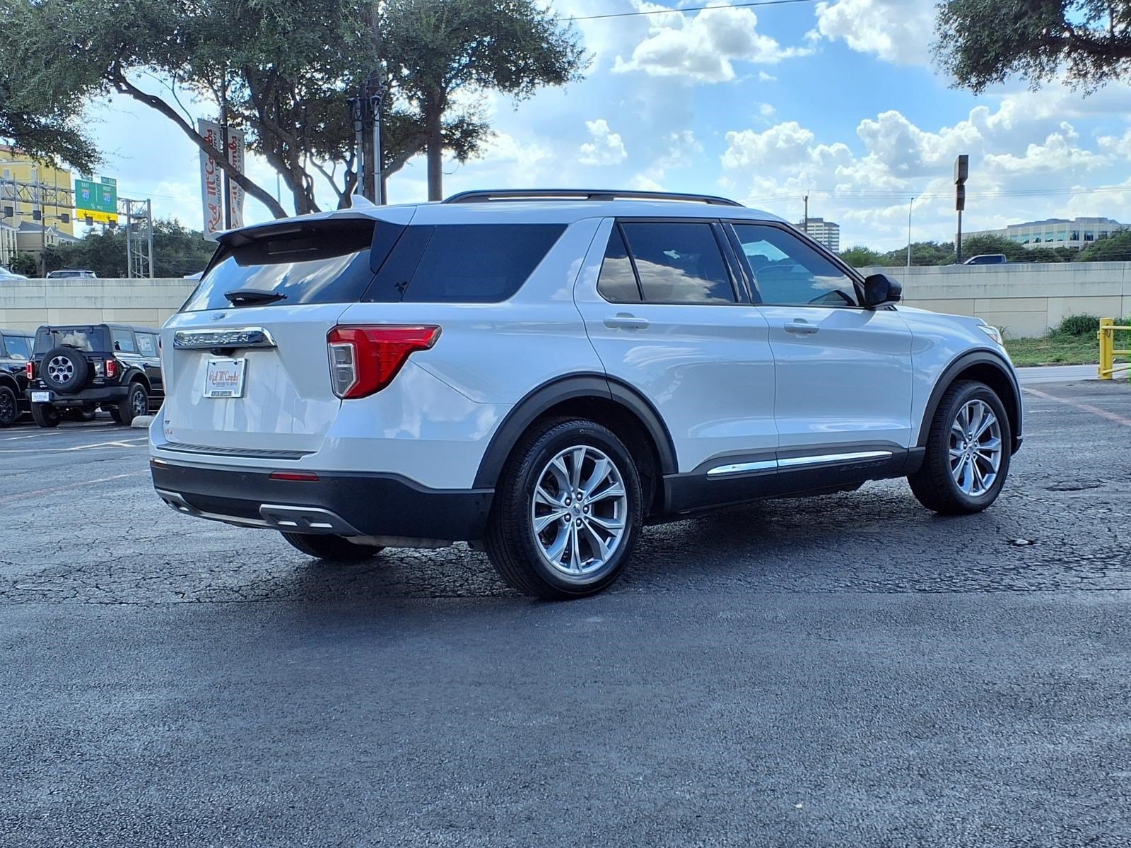 Certified 2023 Ford Explorer XLT w/ Equipment Group 202A RWD image 6