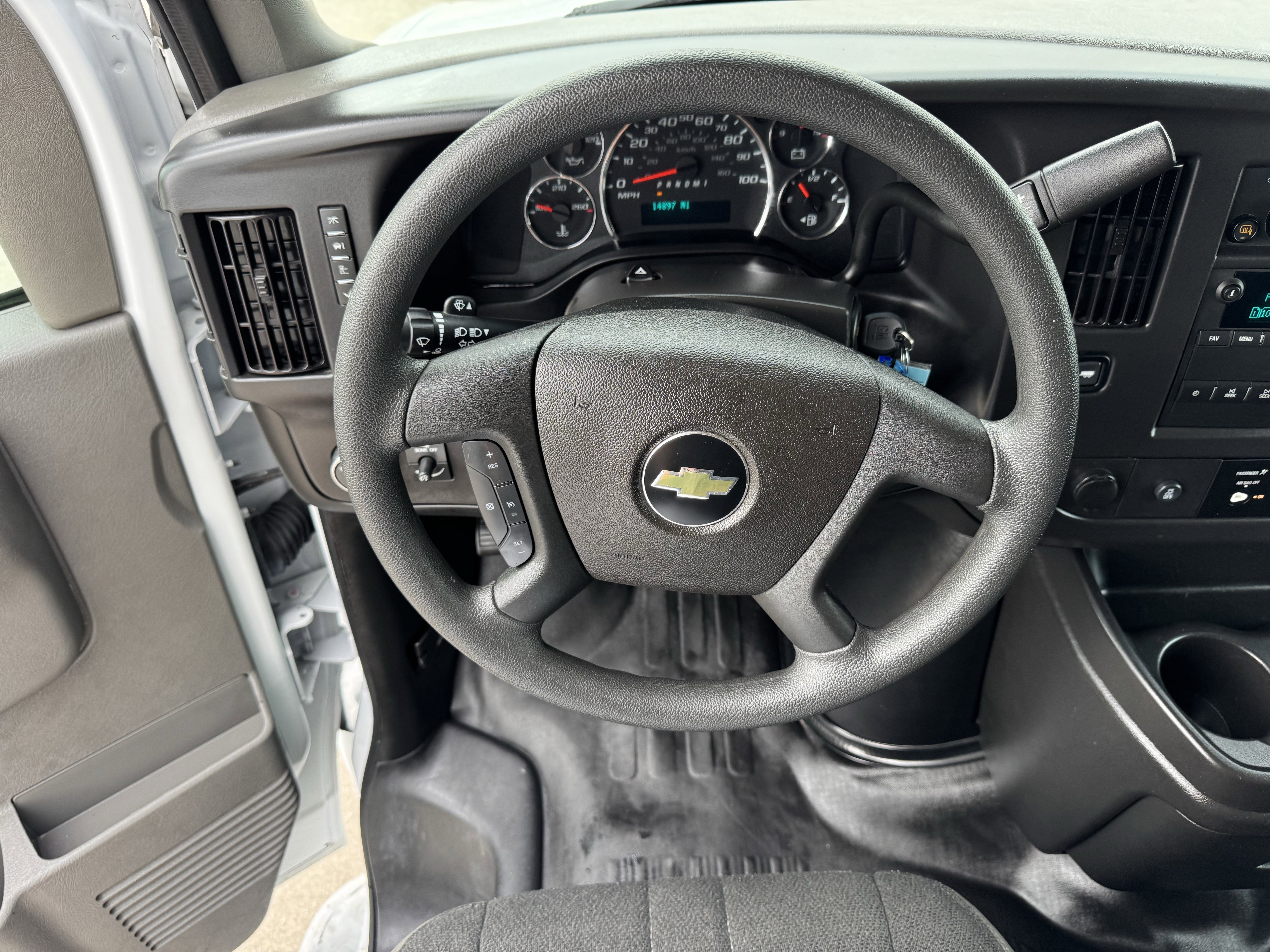 Used 2024 Chevrolet Express 2500 w/ Driver Convenience Package RWD image 14