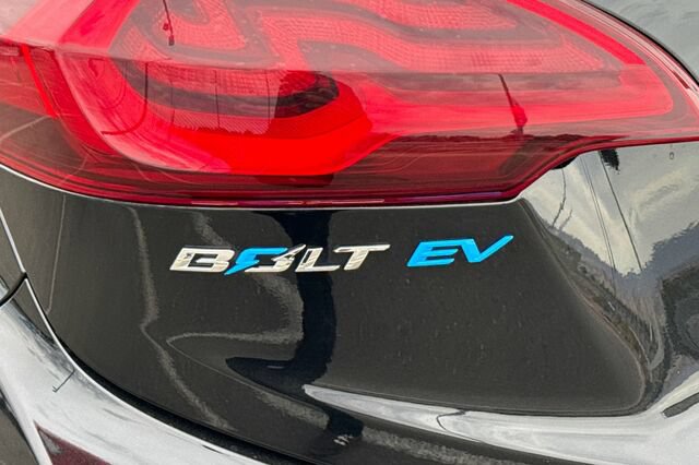 Used 2020 Chevrolet Bolt LT FWD image 26