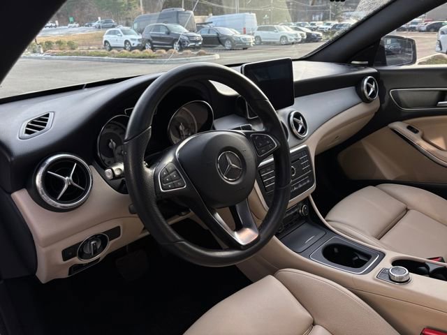 Used 2016 Mercedes-Benz CLA 250 image 16