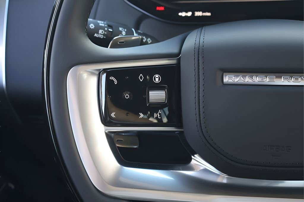 New 2026 Land Rover Range Rover SE image 20