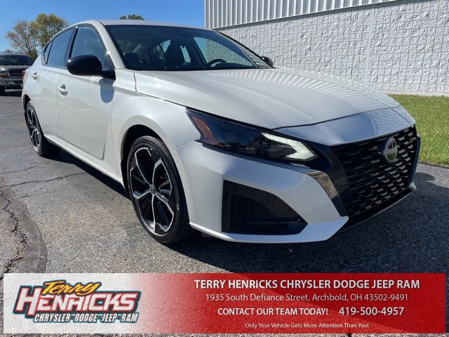 Used 2024 Nissan Altima 2.5 SR