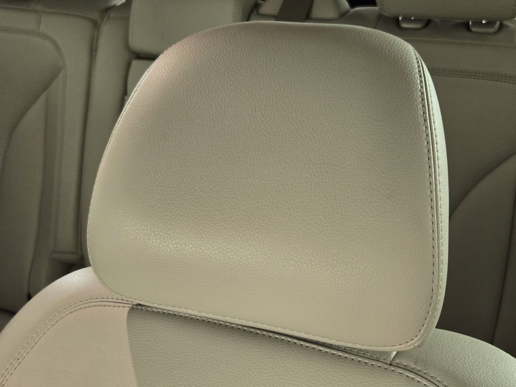 Used 2018 Lincoln MKX Premiere FWD image 26