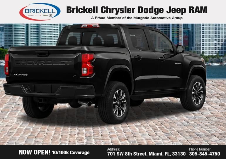 Used 2025 Chevrolet Colorado LT RWD image 3