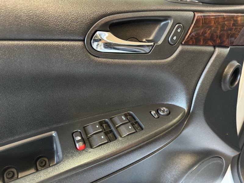 Used 2013 Chevrolet Impala LT image 15