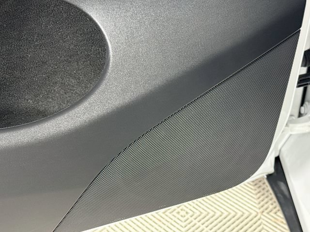 Used 2024 Tesla Model Y 2WD image 20