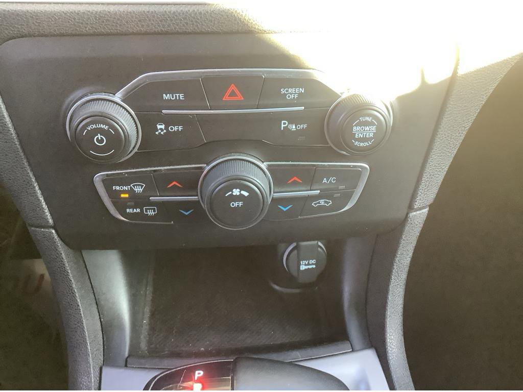 Used 2022 Dodge Charger SXT image 17