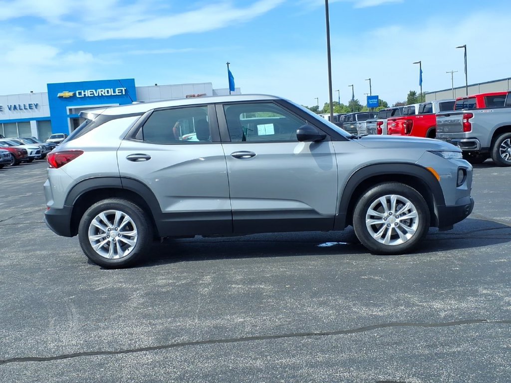 Used 2023 Chevrolet TrailBlazer LS FWD image 11