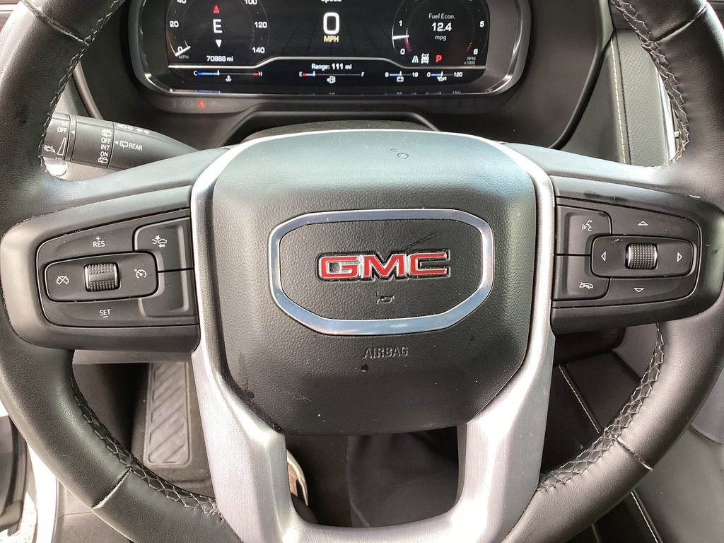 Used 2024 GMC Yukon XL SLT AWD/4WD image 14