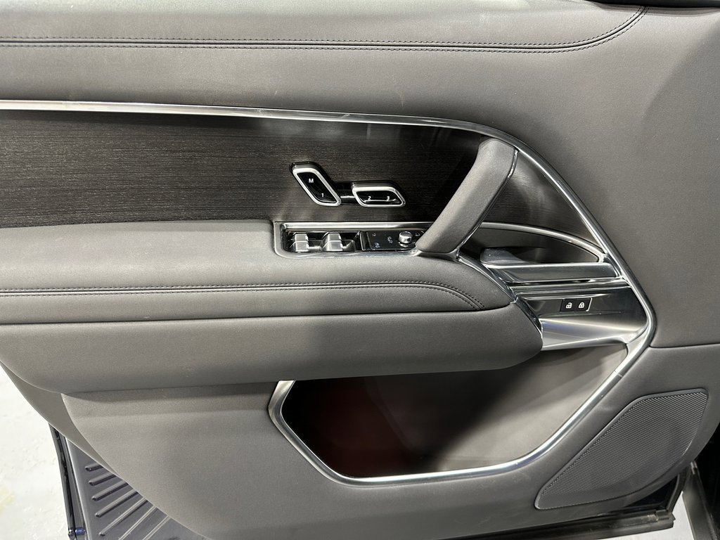 Used 2023 Land Rover Range Rover SE image 21