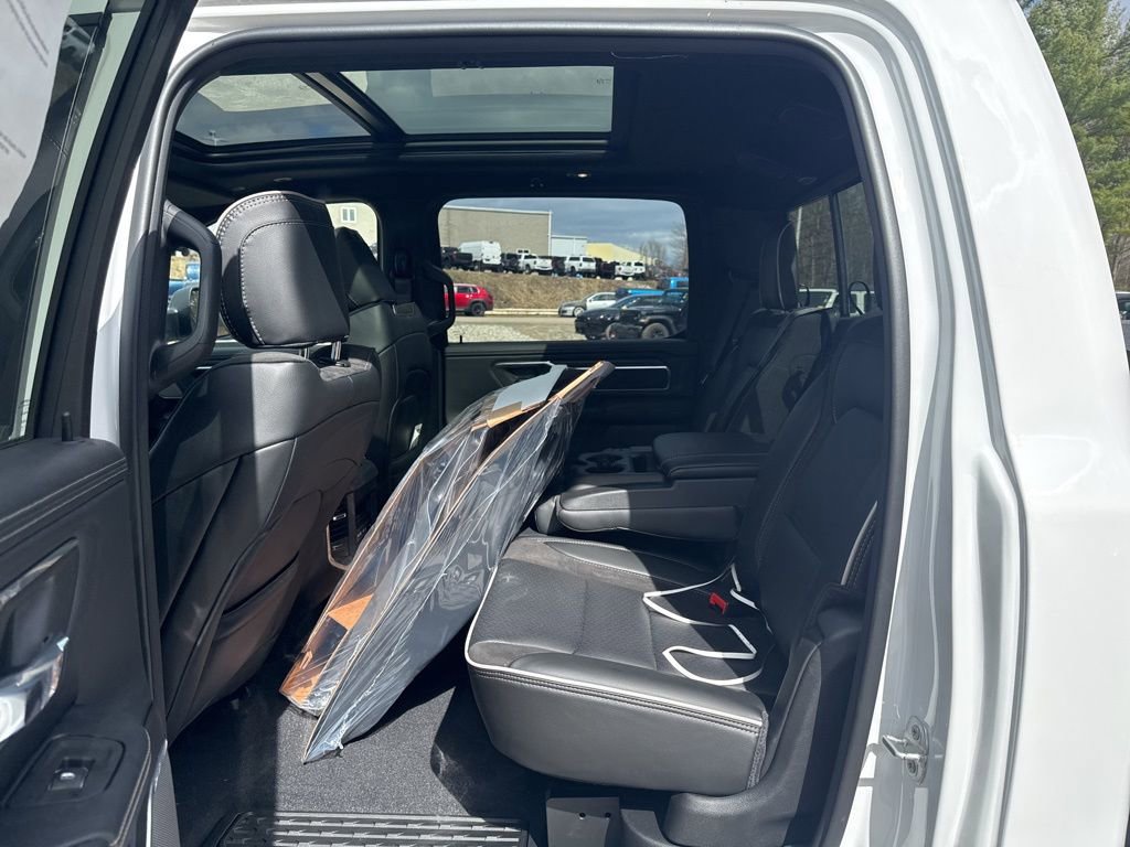 New 2026 RAM 1500 Laramie AWD/4WD image 25