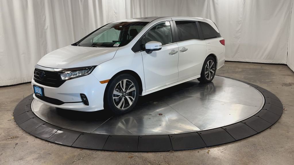 Used 2023 Honda Odyssey Touring image 6