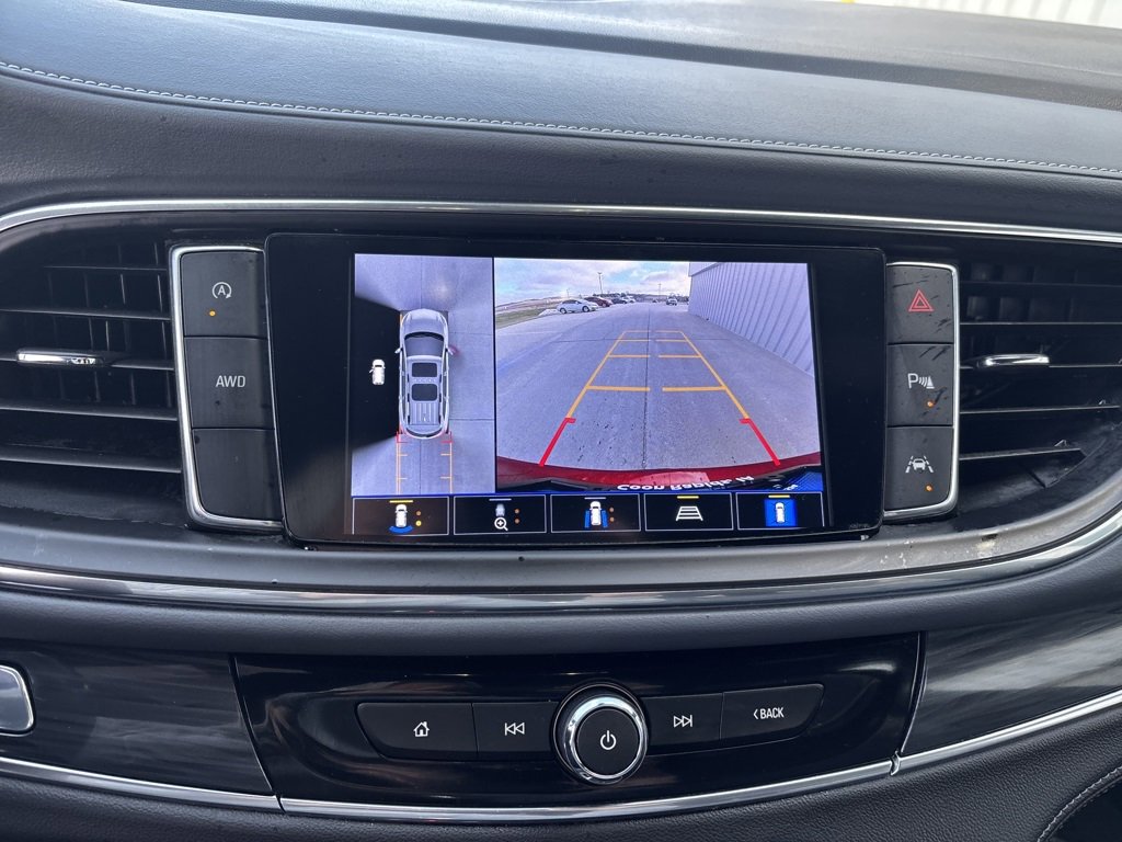 Used 2024 Buick Enclave Premium image 33