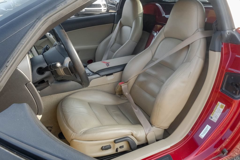 Used 2007 Chevrolet Corvette Convertible w/ Preferred Equipment Group RWD image 31