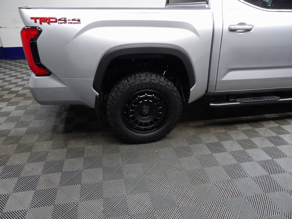 Used 2024 Toyota Tundra Limited image 38